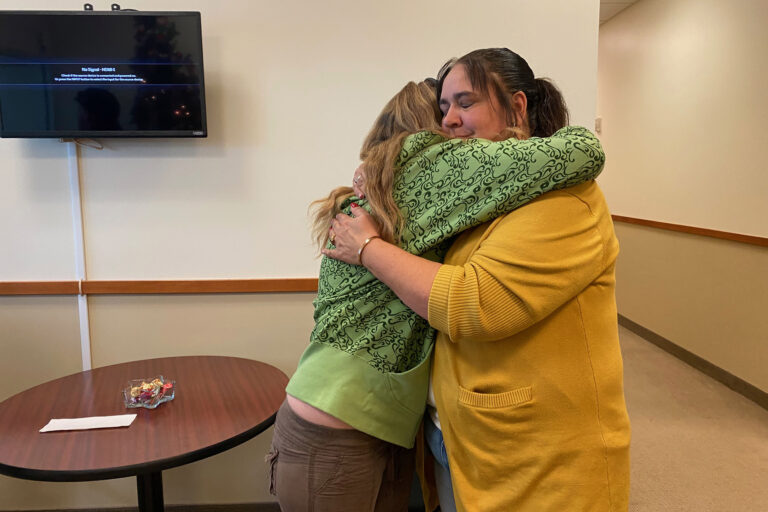 04 Shantel Cheryl hug UtahJail