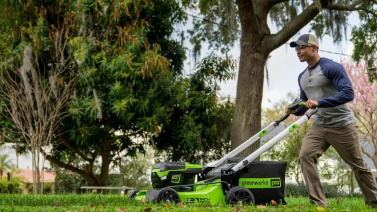 Greenworks 60V 2122 cordless mower