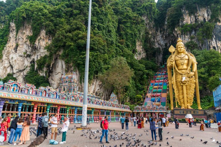 Kuala Lumpur Indonesia Muhd Hidayatullah Lonely Planet Batu Caves Kuala Lumpur BBP08714