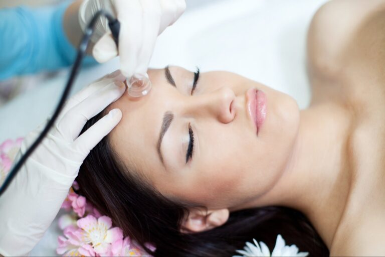 1725030013 medspa beauty treatment g 172391642