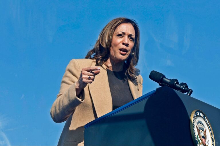 1725542813 kamala harris GettyImages 2169600463