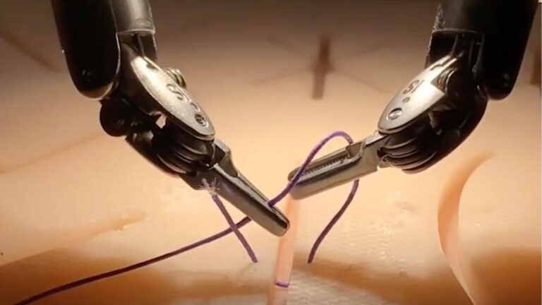 1 robots perform like human surgeons by just watching videos