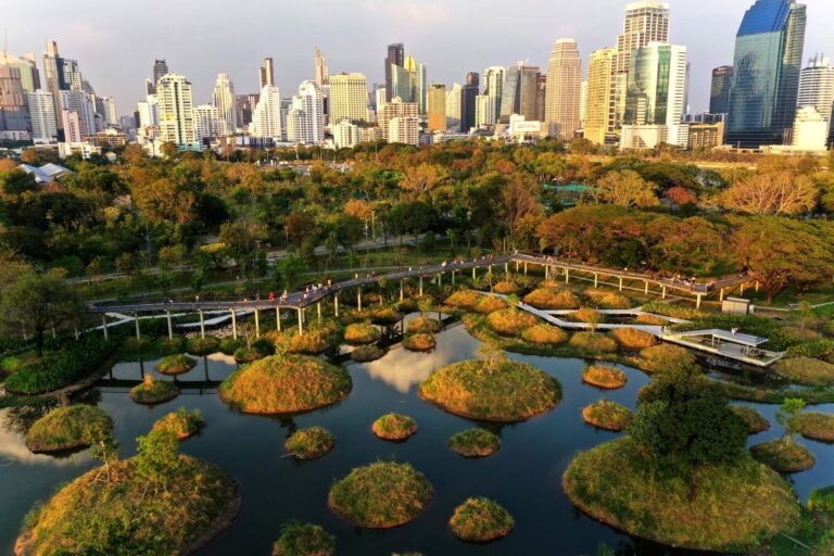 Benjakitti Forest Park Bangkok Thailand 2022. Photo ©Turenscape courtesy The Cultural Landscape Foundation.2