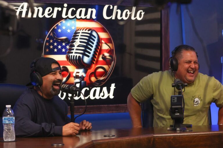 1480489 me pro trump latino podcast mdb 06