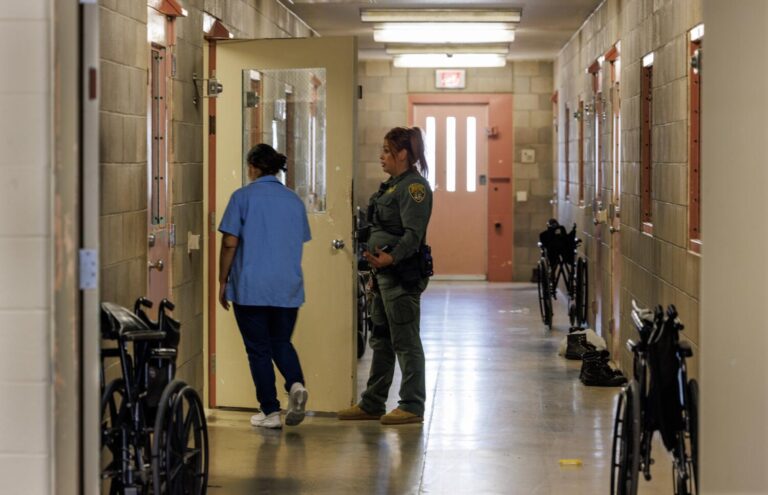 1460861 me central california prison tour 34 gmf