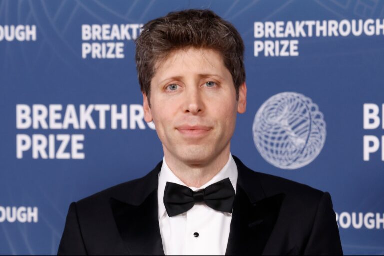 1746041018 Sam Altman 2208831531