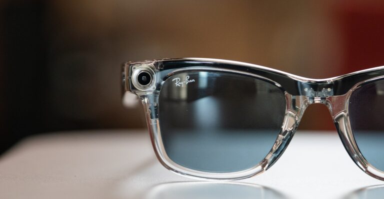 247282 Meta Ray Ban ltd edition VPavic 0042