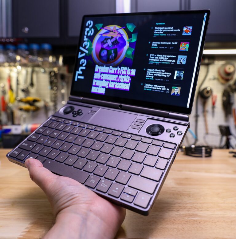 gpd win max 2 sean hollister 331A1159
