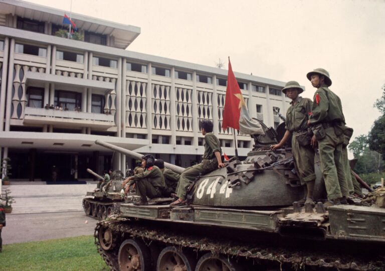 vietnam war fall of saigon aphs471833