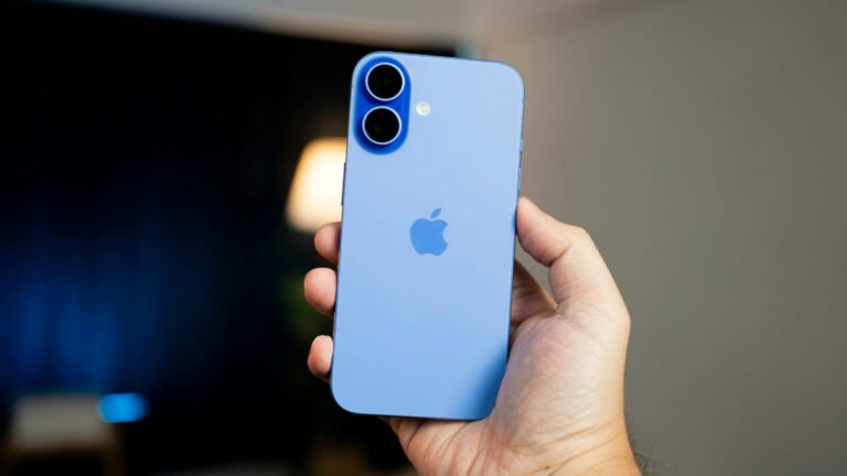 1 how hackers are breaking into apple devices through airplay intro