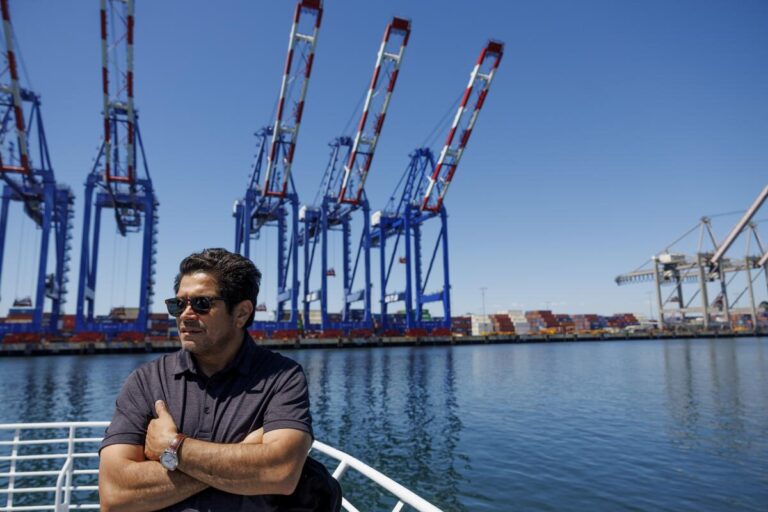 1505500 me port tour jimmy gomez 8 gmf